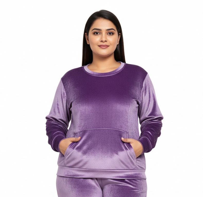 Women’s Velvet Round Neck Sweatshirt Light Lavender