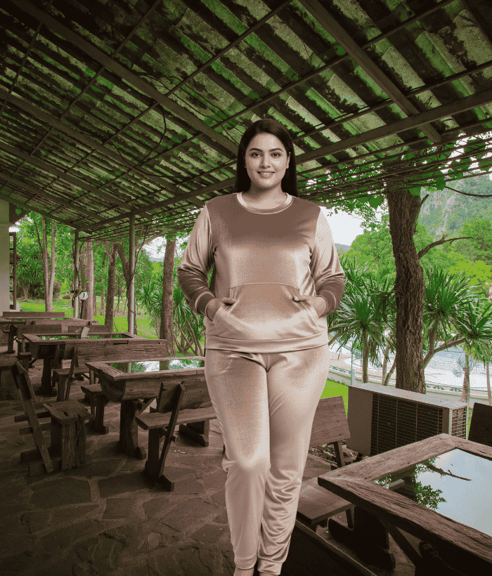 roundneck tracksuit main image